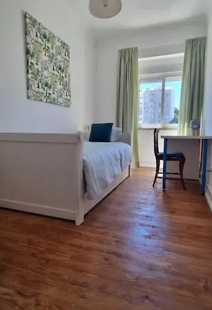 Δωμάτια σε οικογενειακή κατοικία Coliving In Center Long-term