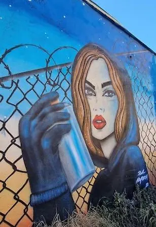 Coliving In Center Long-term Δωμάτια σε οικογενειακή κατοικία *